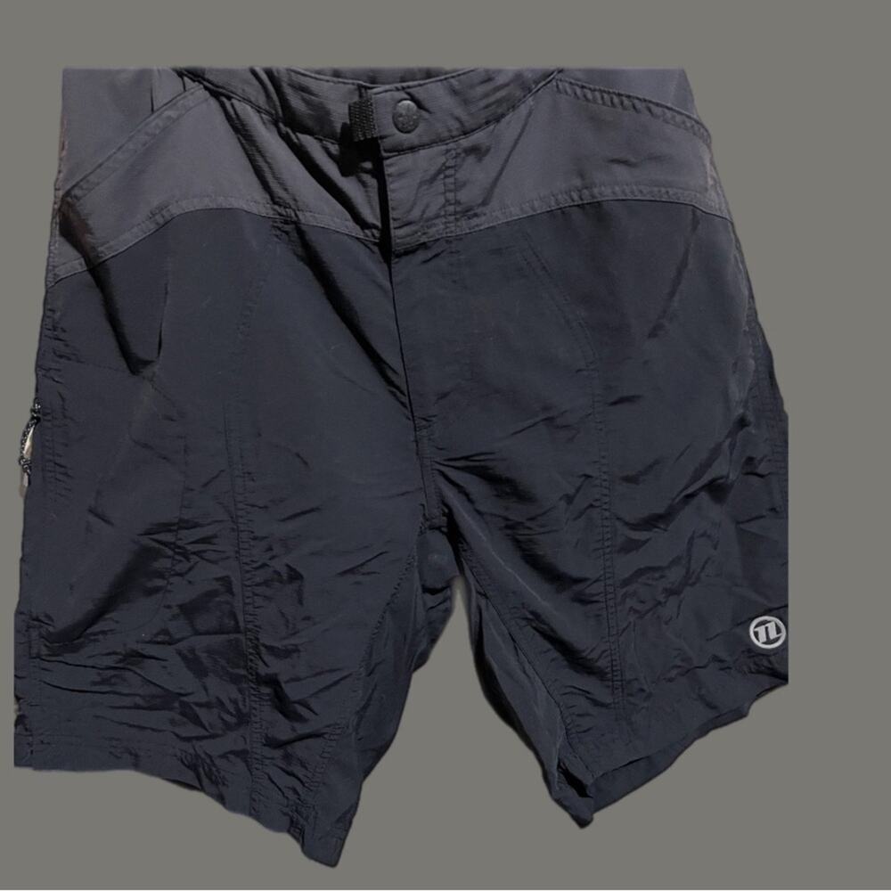 NOVARA- MEN'S MEDIUM - BLACK‎ & GRAY PADDED CYCLING SHORT